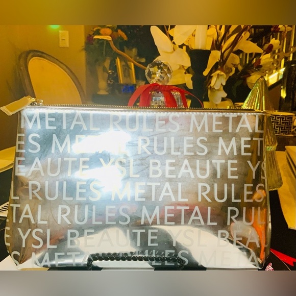 “HOST PICK” Yves Saint Laurent (YSL) Beaute clutch makeup bag - Picture 5 of 6